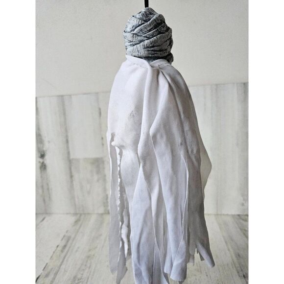 Paper magic mummy hanging vintage Halloween prop decor 2003 - Picture 2 of 8